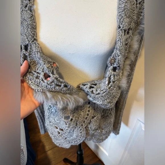 Sioni Crochet Rabbit Fur Trim Wrap Cardigan S/M - Picture 10 of 11